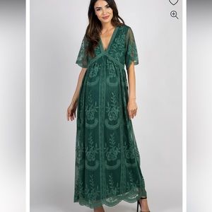 Green maternity dress. Gorgeous! Size medium.